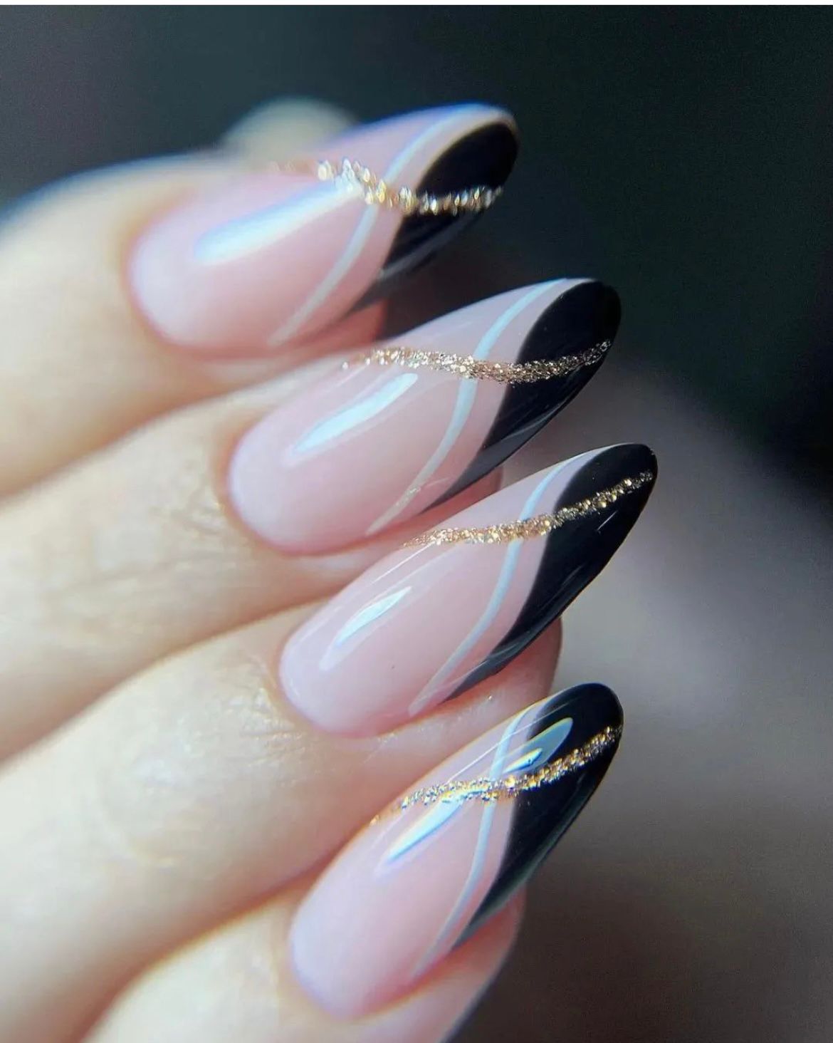 Diseño de uñas de HT Nails 12