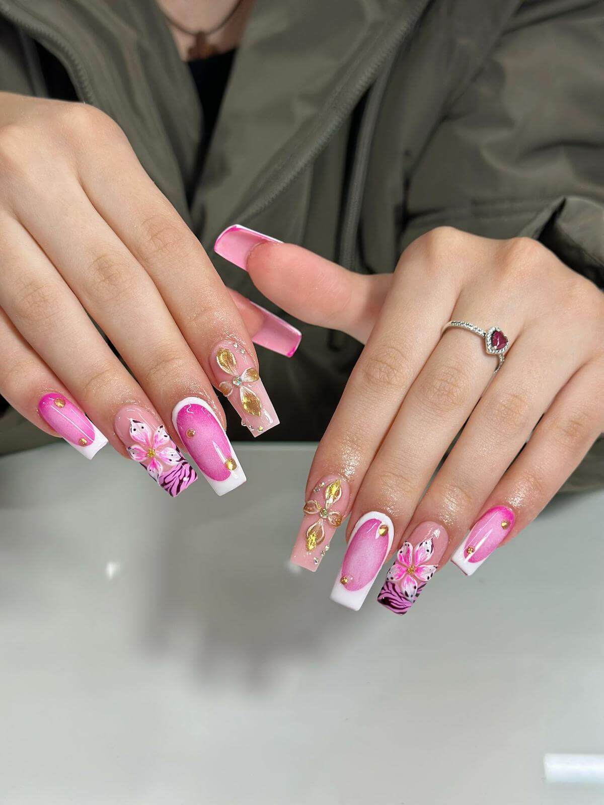 Ejemplo de diseño de uñas 4